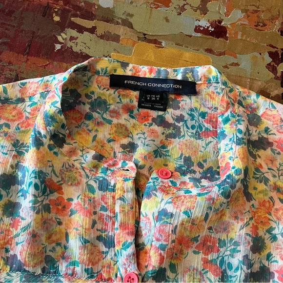 FRENCH CONNECTION - Sheer Floral Sleeveless Top - Picture 3 of 9